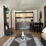 Alpine Home2host Διαμέρισμα *
